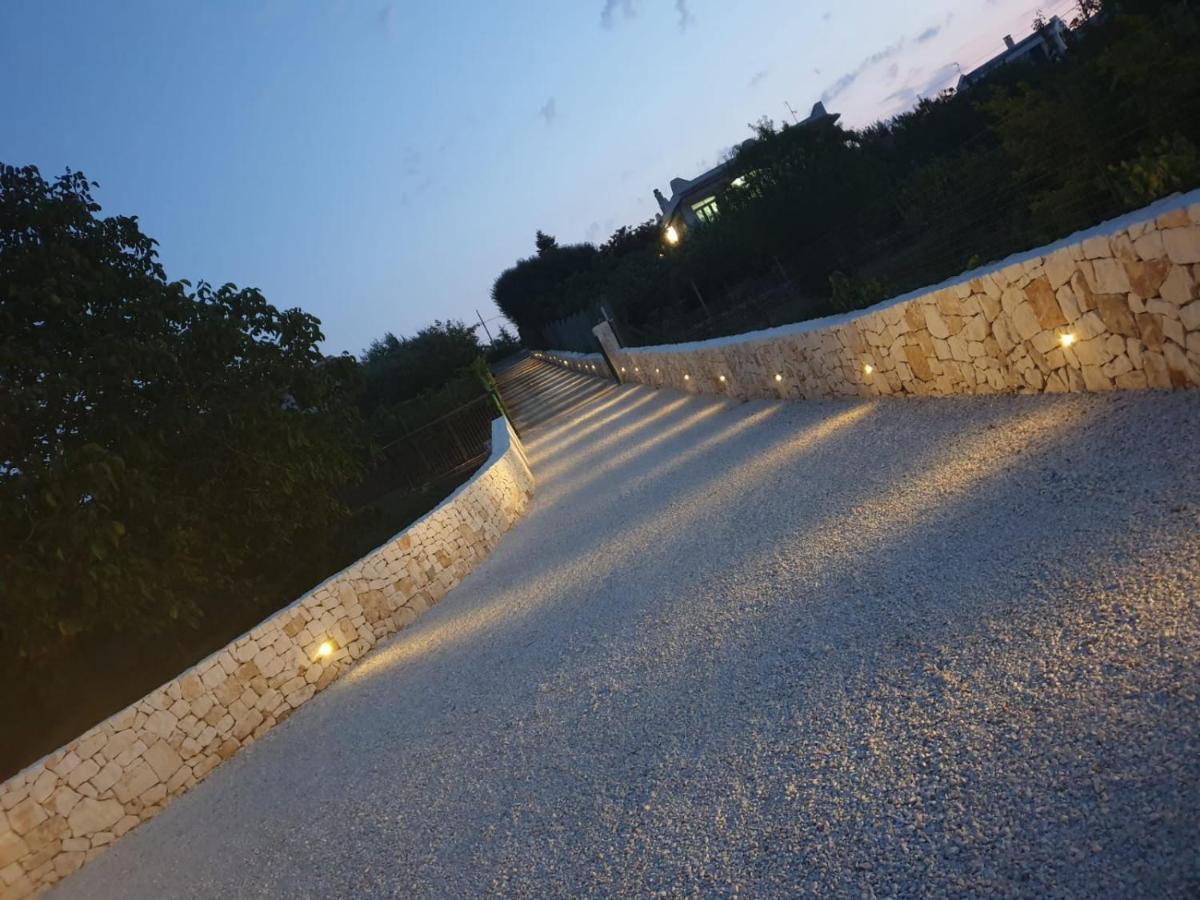 Trulli Dal Sole Alla Luna Villa Martina Franca Eksteriør billede